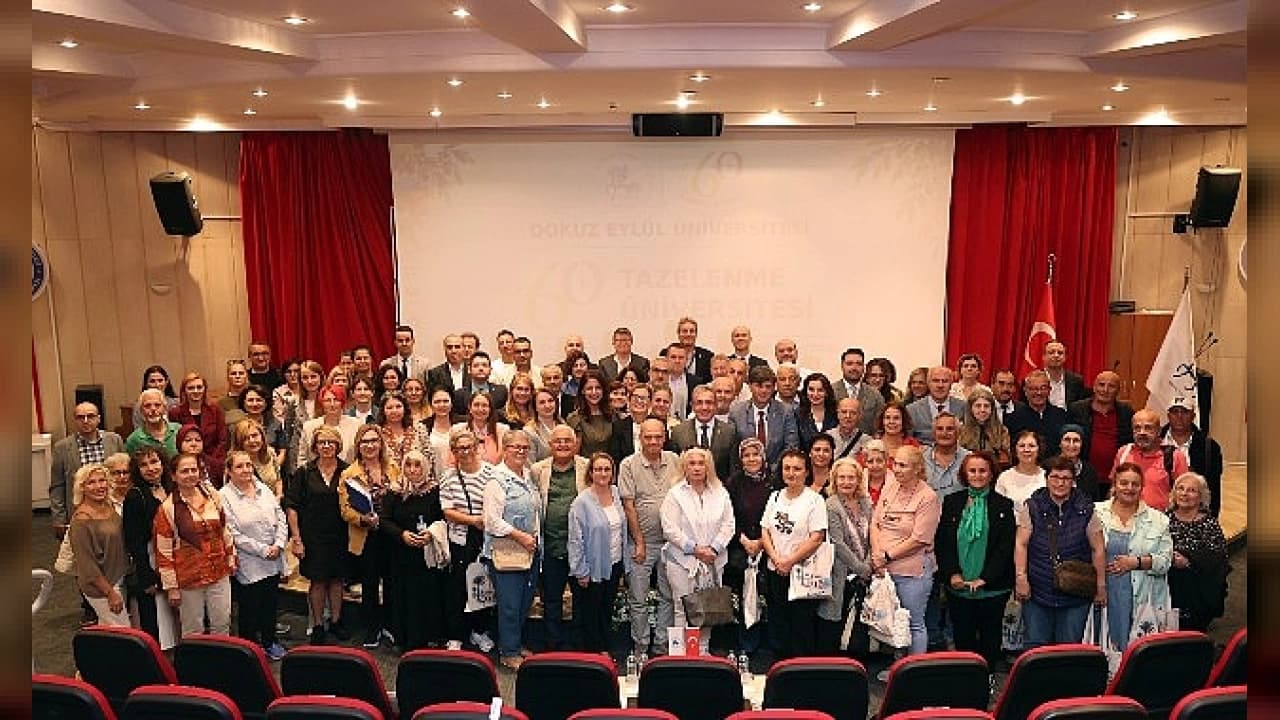 Dokuz Eylül Üniversitesi 60+ Tazelenme Üniversitesi Yeni Döneme Başladı