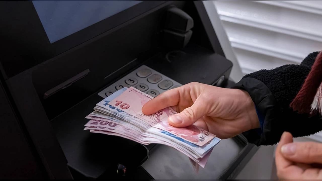 Eylül ayı enflasyonu sonrası emekli ve memur zam oranları hesaplanıyor