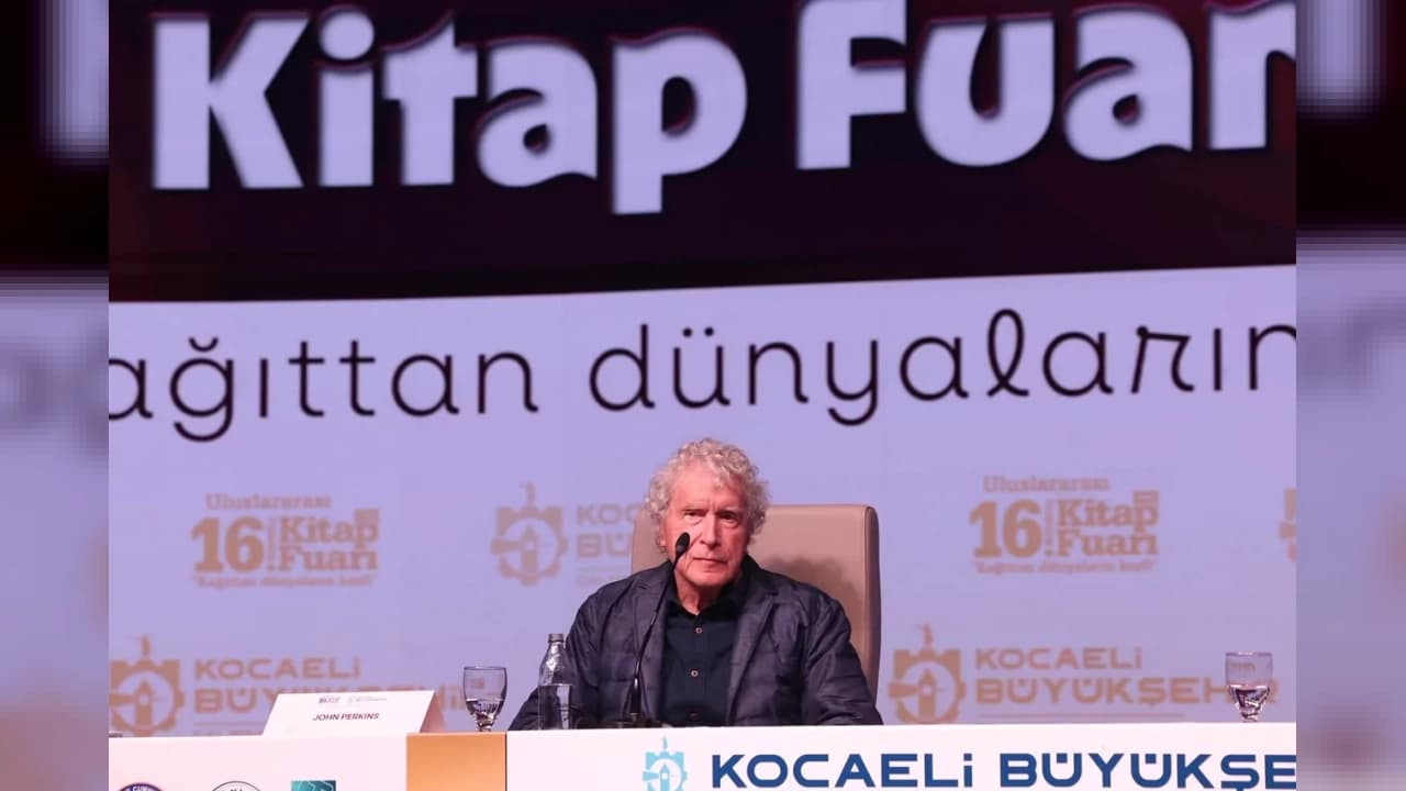 John Perkins’ten Kocaeli Kitap Fuarı’nda Türkiye’ye "Kilit Taşı" Tanımı