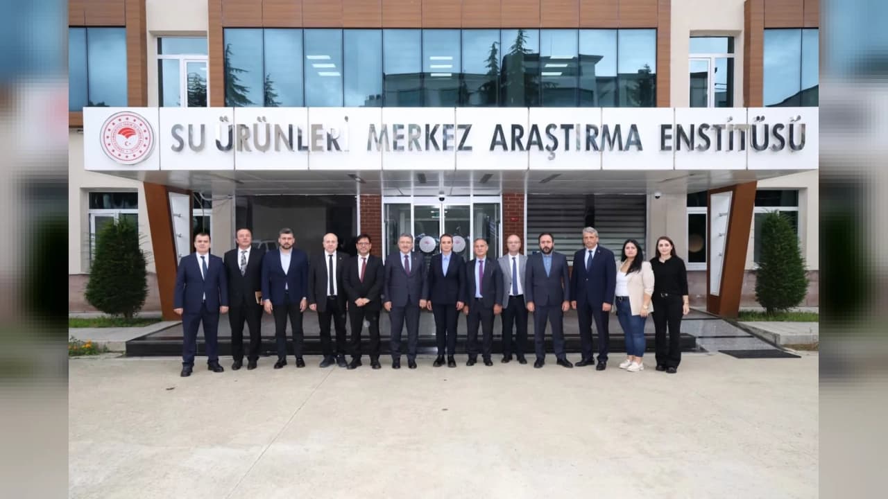 Başkan Genç Trabzon Su Ürünleri Araştırma Enstitüsünü Ziyaret Etti