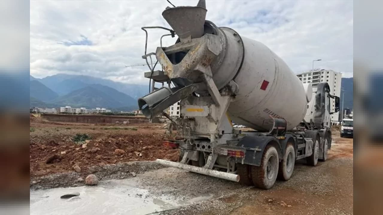 Denizli'de yola beton harcı döken firmaya 181 bin TL ceza