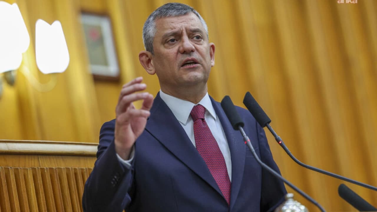 Özgür Özel'den TBMM'de YENİ Parti vurgusu
