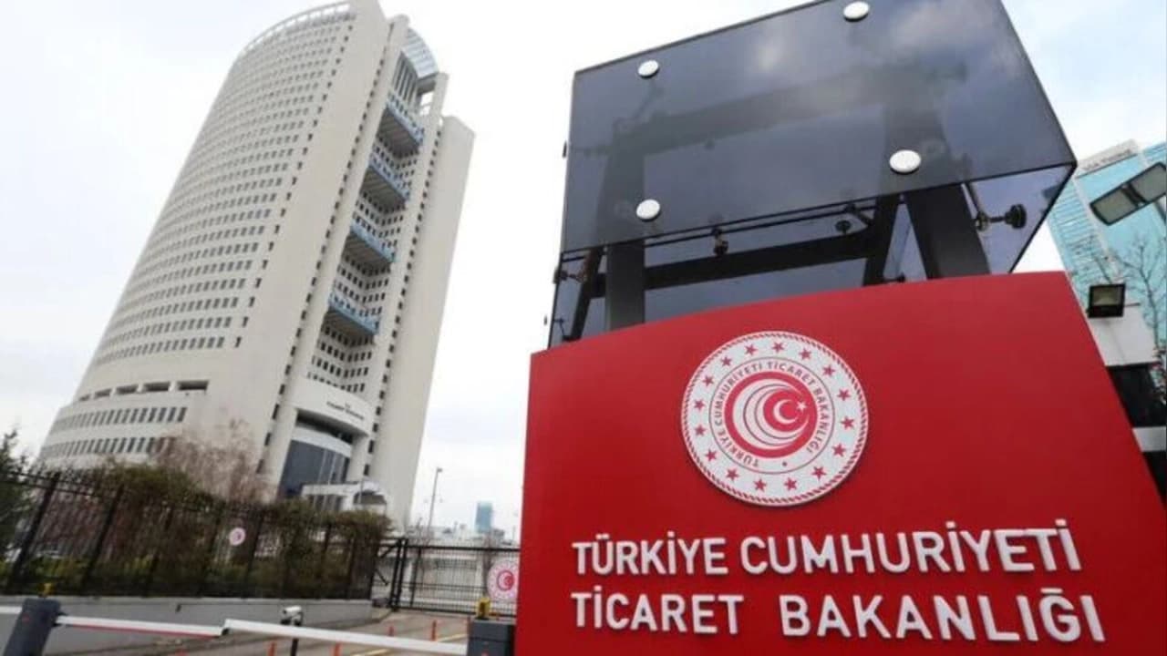 Ticaret Bakanlığından iki yemek sipariş şirketine ceza