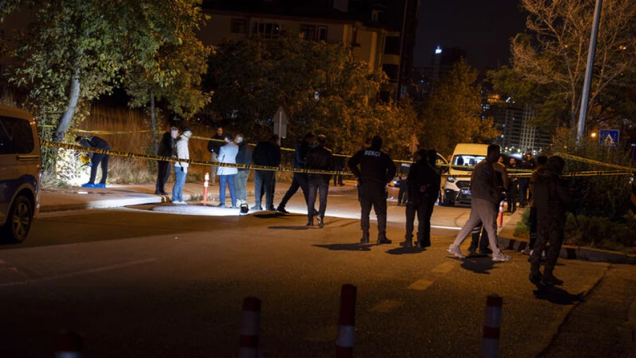 Ankara'da uygulama noktasında silahlı saldırı: 1 polis şehit oldu