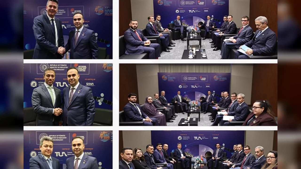 Bakan Kacır yabancı mevkidaşlarıyla uzay kongresinde görüştü
