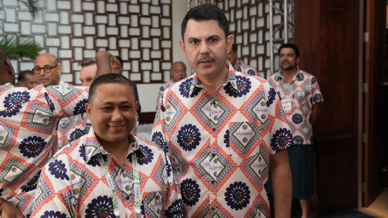 Bakan Kurum Fiji'de Nepal Dışişleri Bakanı Khanal ile görüştü
