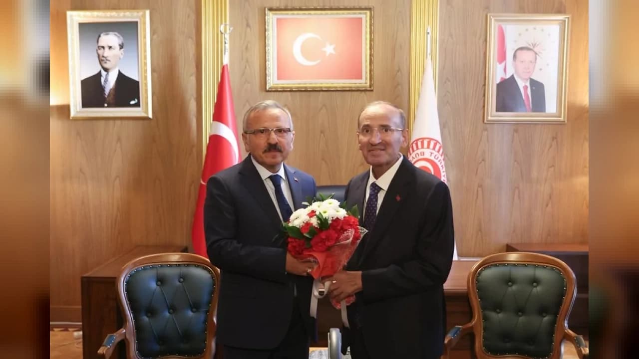 TBMM Başkanvekilliğinde Devir Teslim: Bozdağ Görevi Beyazıt'a Devretti