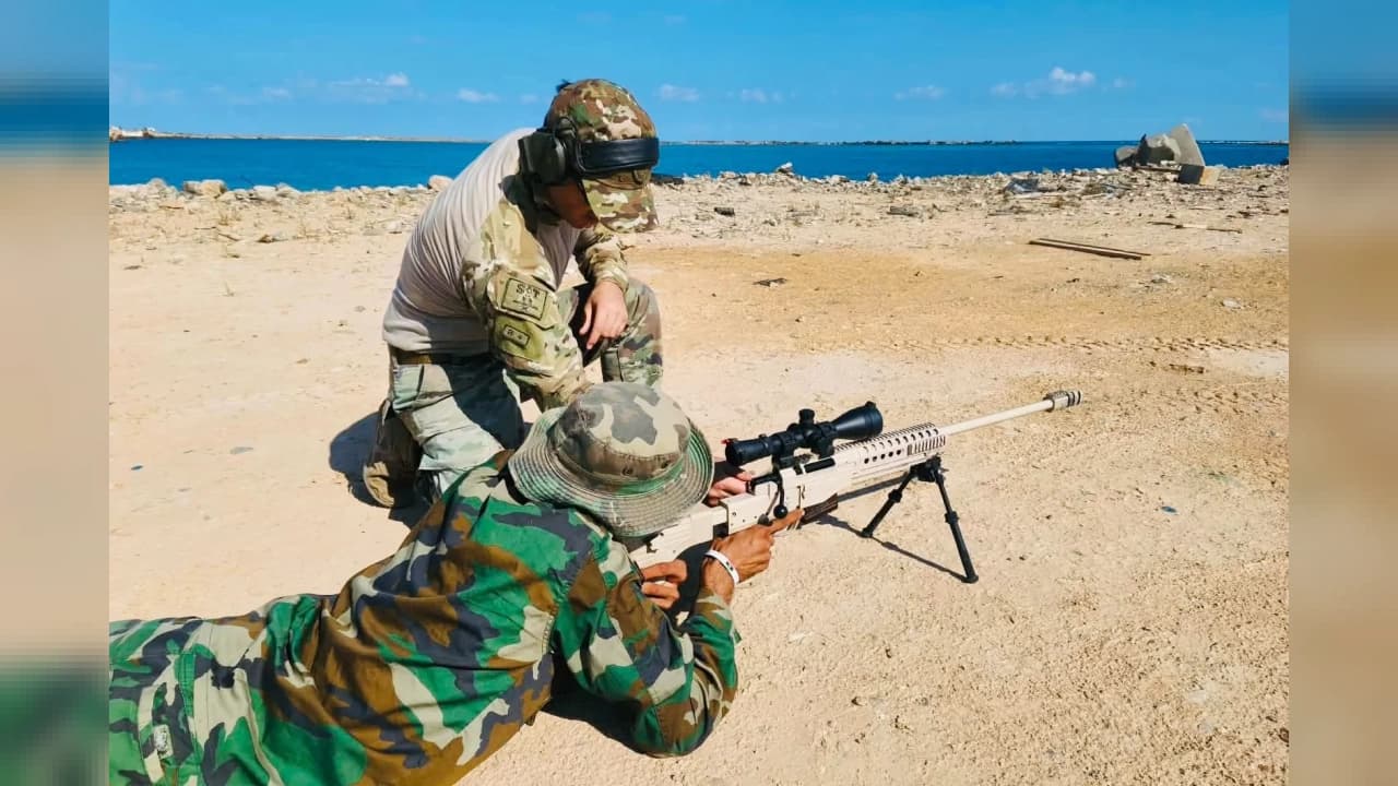 Türk SAT timi Libya'da askeri eğitim veriyor