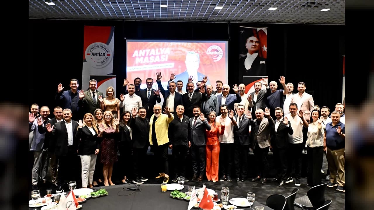 Başkan Uysal: Kaleiçi 12 Ay Yaşayan Bir Merkez Oldu