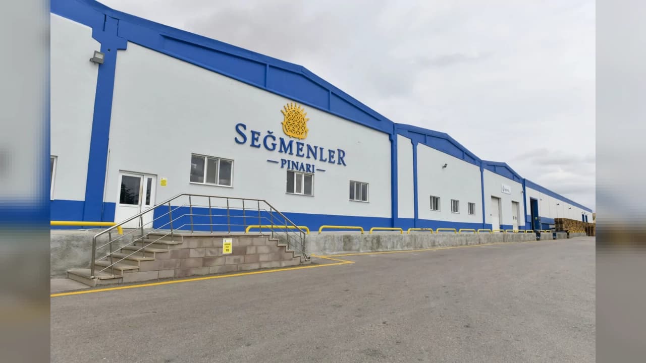 Seğmen Su Ürün Gamına Yeni Cam Şişe ve Bardak Suları Ekledi