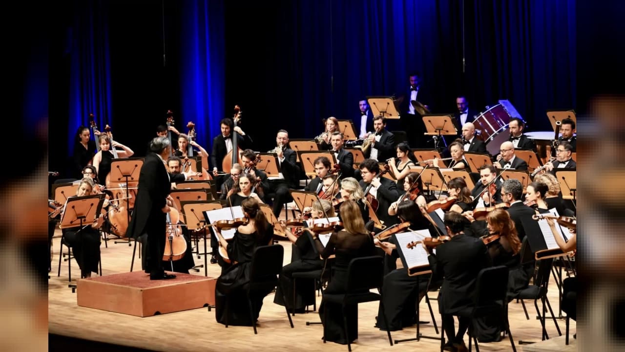 Cemal Reşit Rey Konser Salonu bir yıllık restorasyonla açıldı