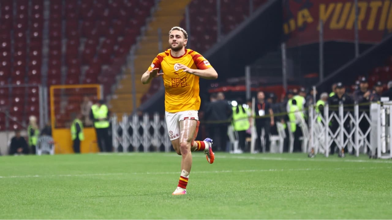 Galatasaray, Kasımpaşa'yı 3-1 yendi; Barış Alper Yılmaz maçı taraftarla kutladı