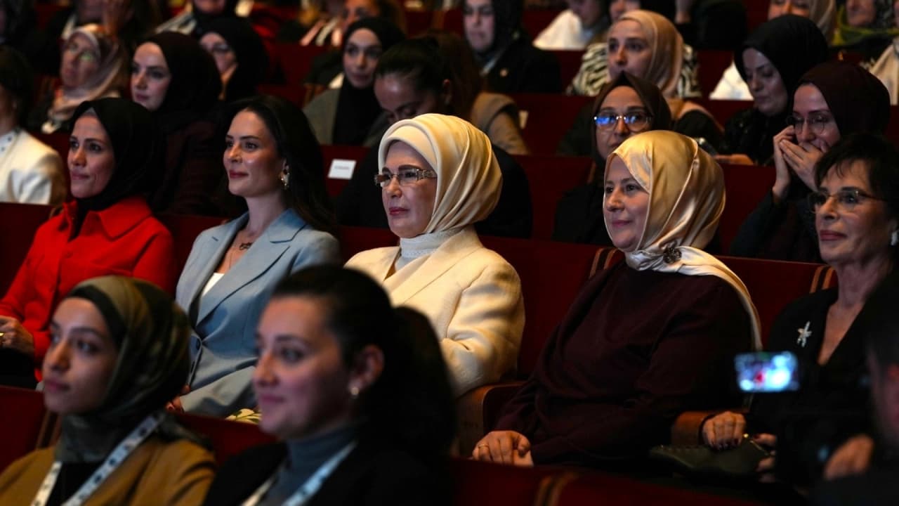 TÜRGEV GİF'27 Sezon Açılışı AKM'de Yapıldı