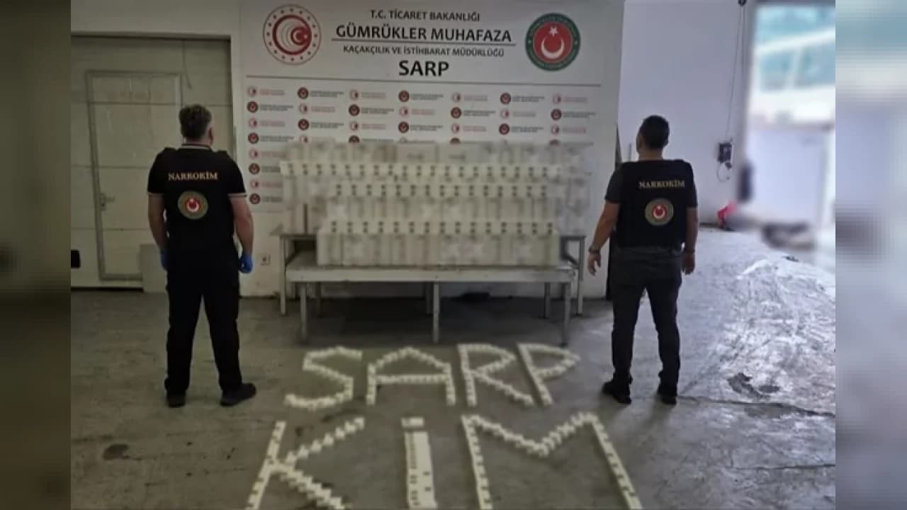 Üç gümrük kapısındaki operasyonlarda yüklü miktarda uyuşturucu yakalandı