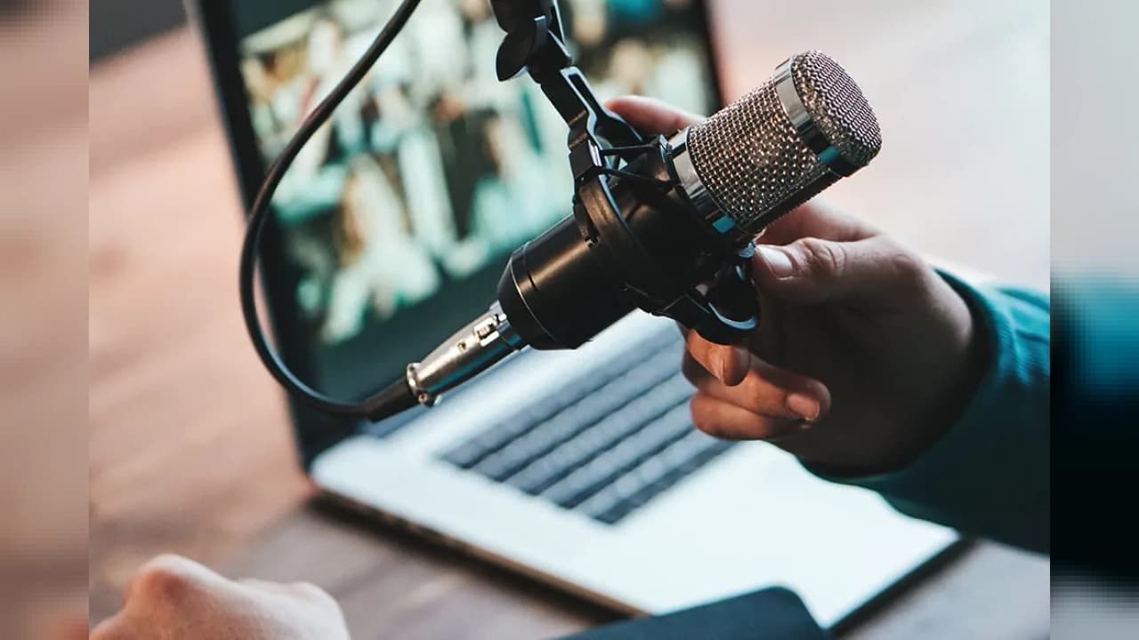 Dr. Duygu Temel Kayar: Podcast radyonun yerini almıyor