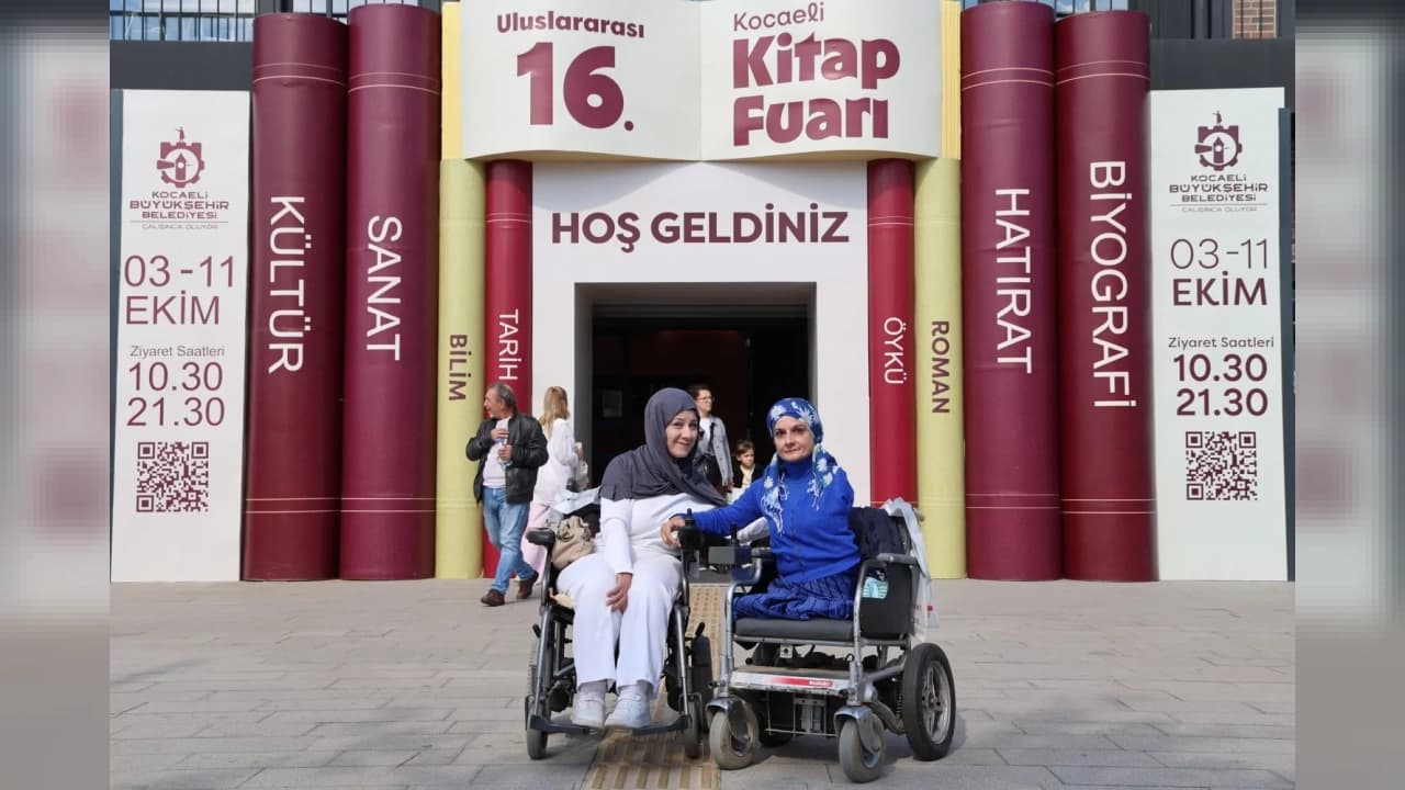 Engelsiz Taksi ile 16. Kocaeli Kitap Fuarı'na katıldılar
