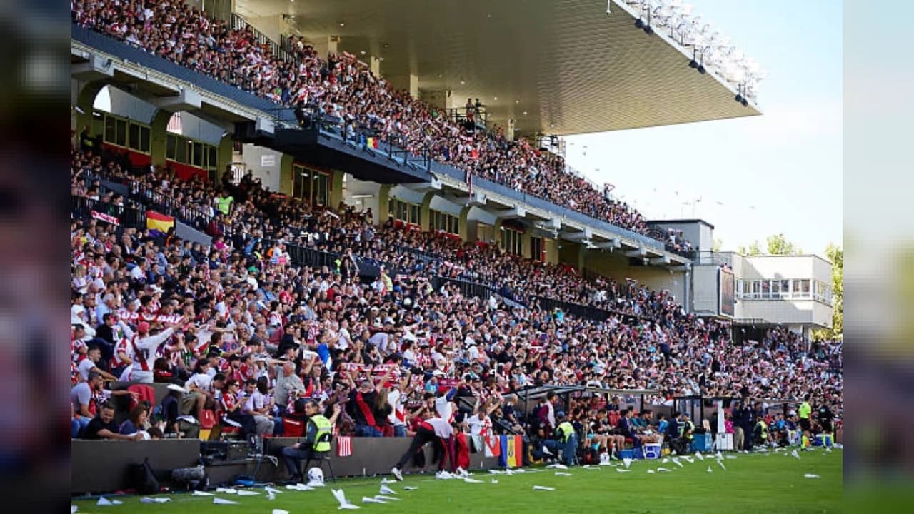 Rayo Vallecano - Athletic Bilbao maçı taraftar protestosu nedeniyle tatil edildi