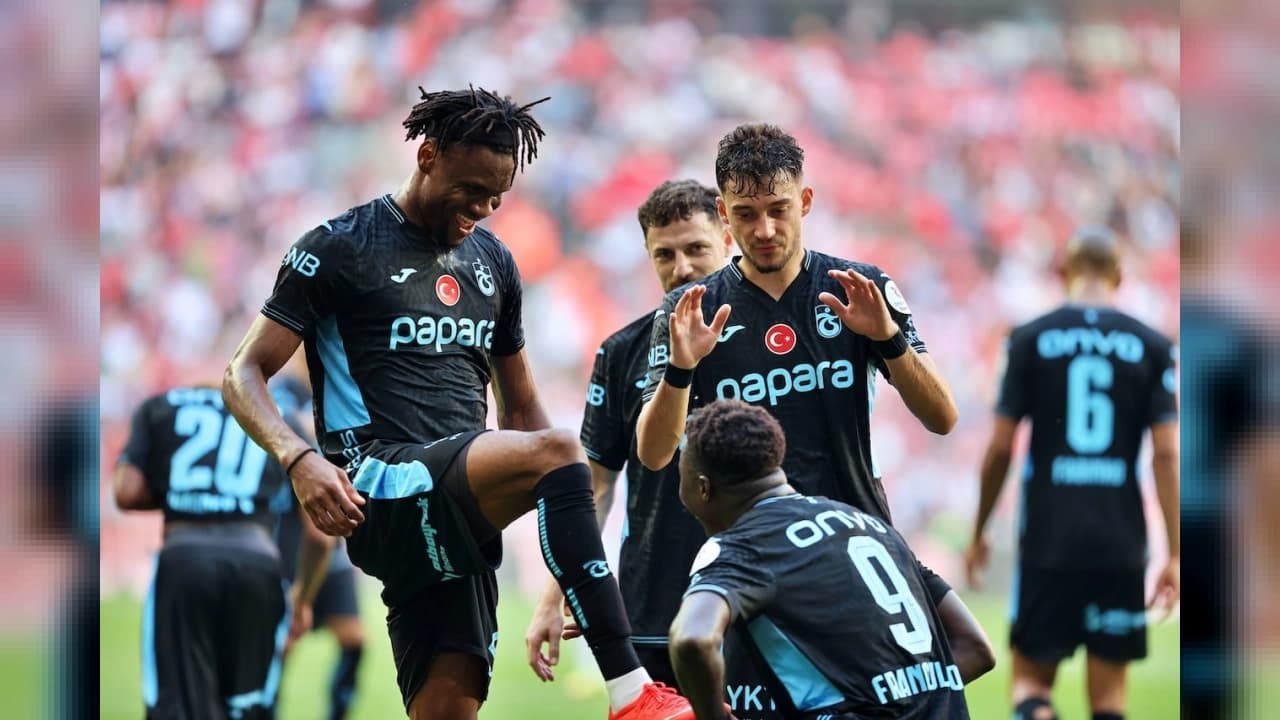 Trabzonspor deplasmanda Samsunspor'u 3-0 mağlup etti