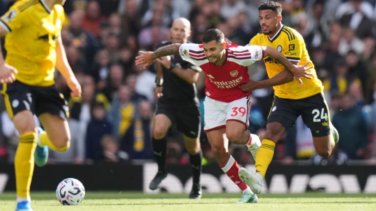 Arsenal evinde Leeds United'ı 2-1 mağlup etti