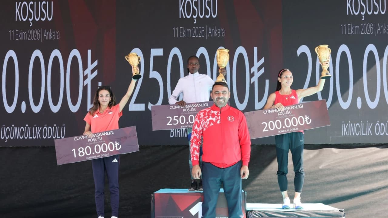Cumhurbaşkanlığı Yarı Maratonu Ankara'da ödül töreniyle tamamlandı