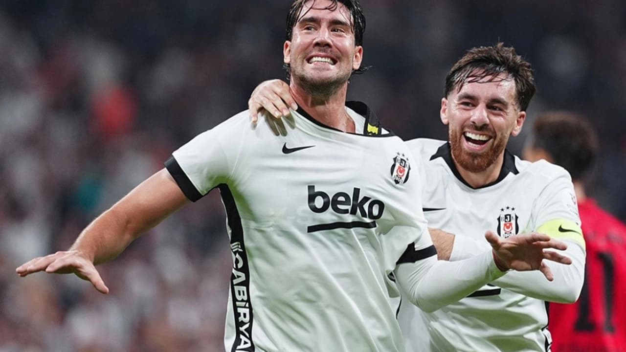 Dusan Vlahovic Beşiktaş formasıyla tarihe geçti