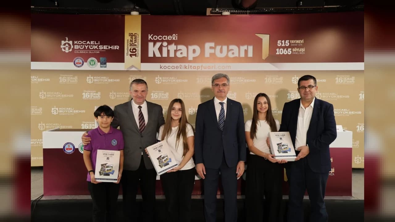 Kocaeli'nin Spor Tarihini Anlatan Eser Kitap Fuarında Tanıtıldı