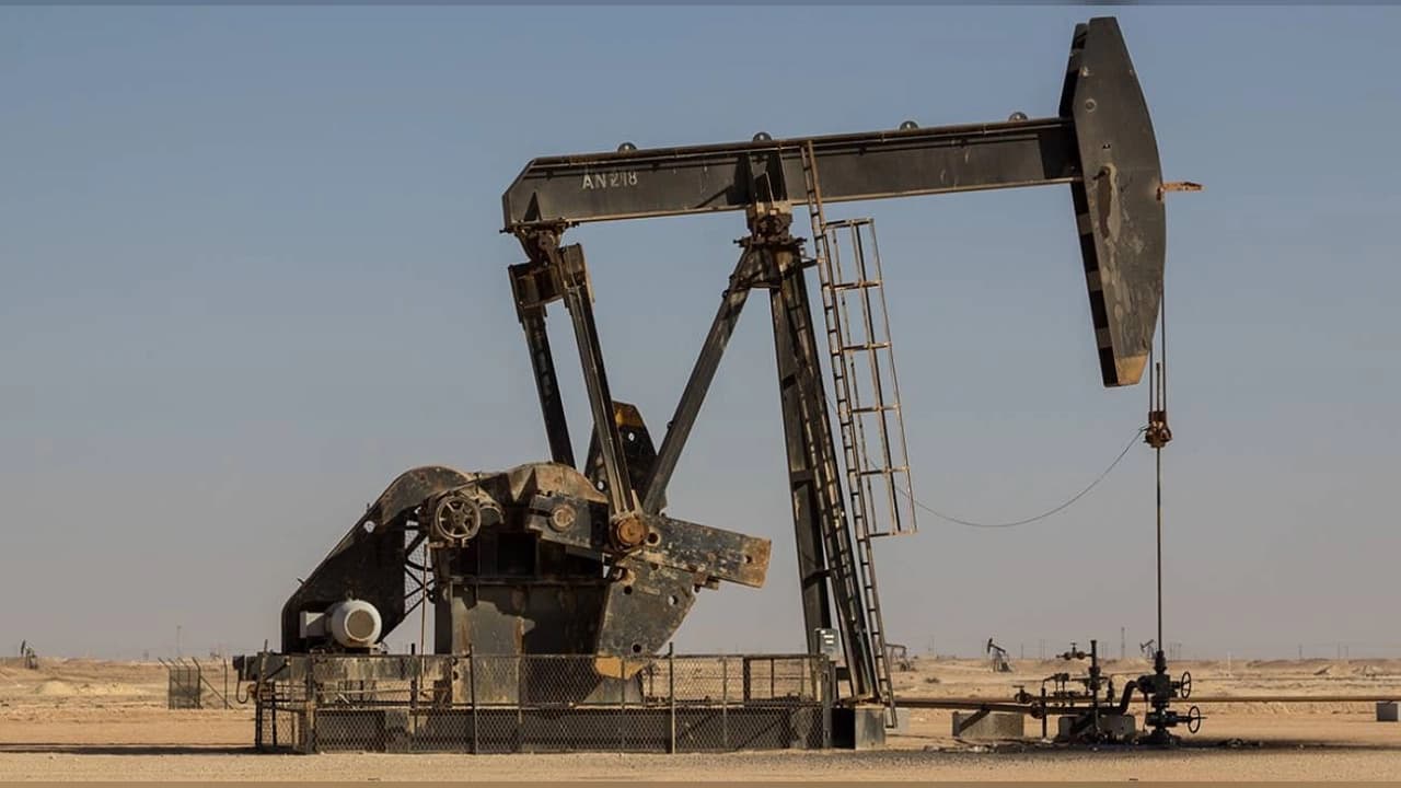 Brent petrol fiyatları ateşkes ve kasırga etkisiyle geriledi