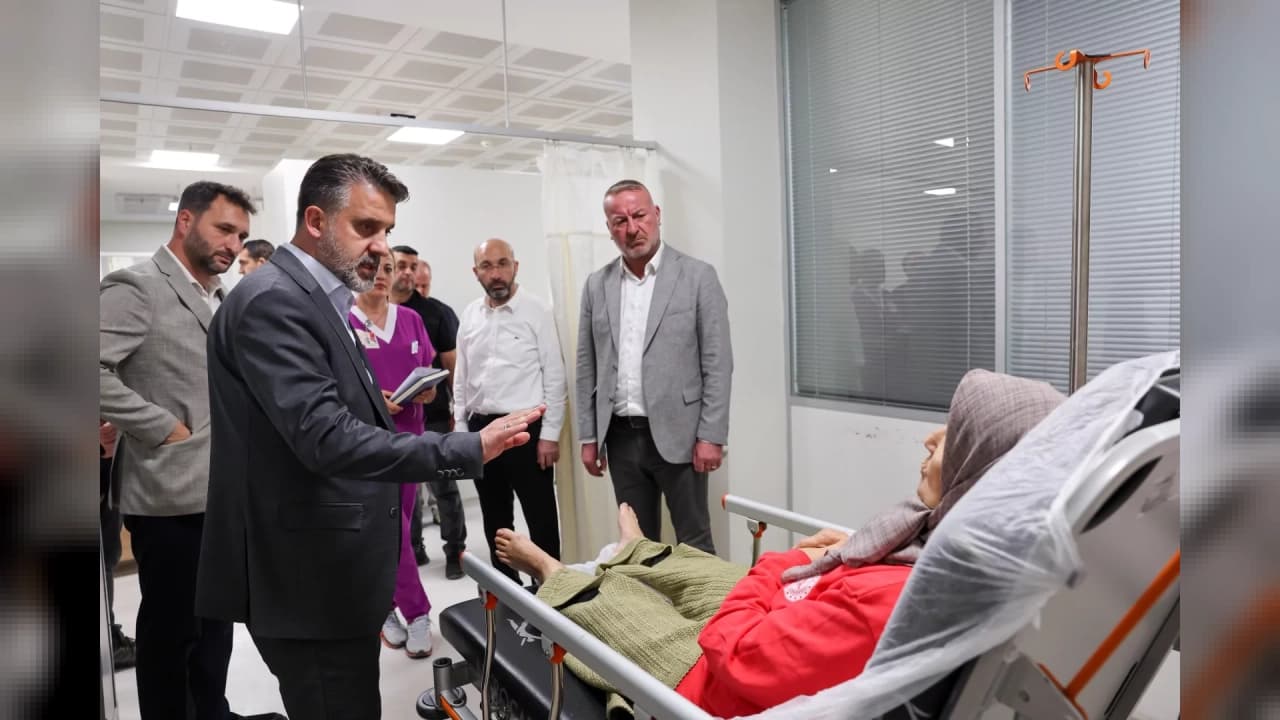 Bursa Büyükşehir Heyetinden Manisa'daki Yaralılara Ziyaret