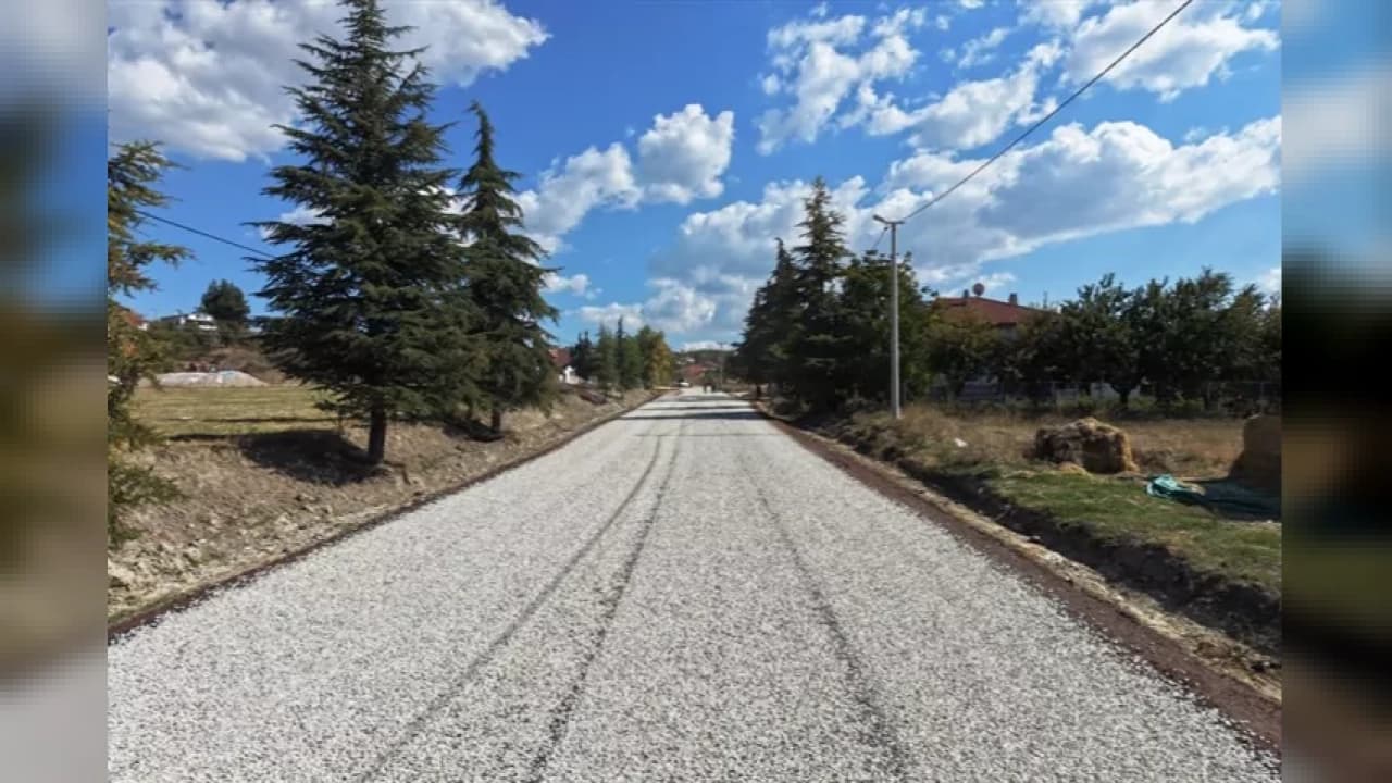 Denizli'de Baklan Boğaziçi Mahallesi'nin yolu yenilendi
