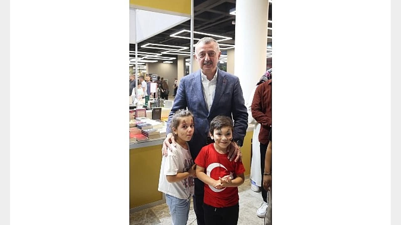 Kocaeli Kitap Fuarı 1 milyon 59 bin 347 ziyaretçiyle rekor kırdı