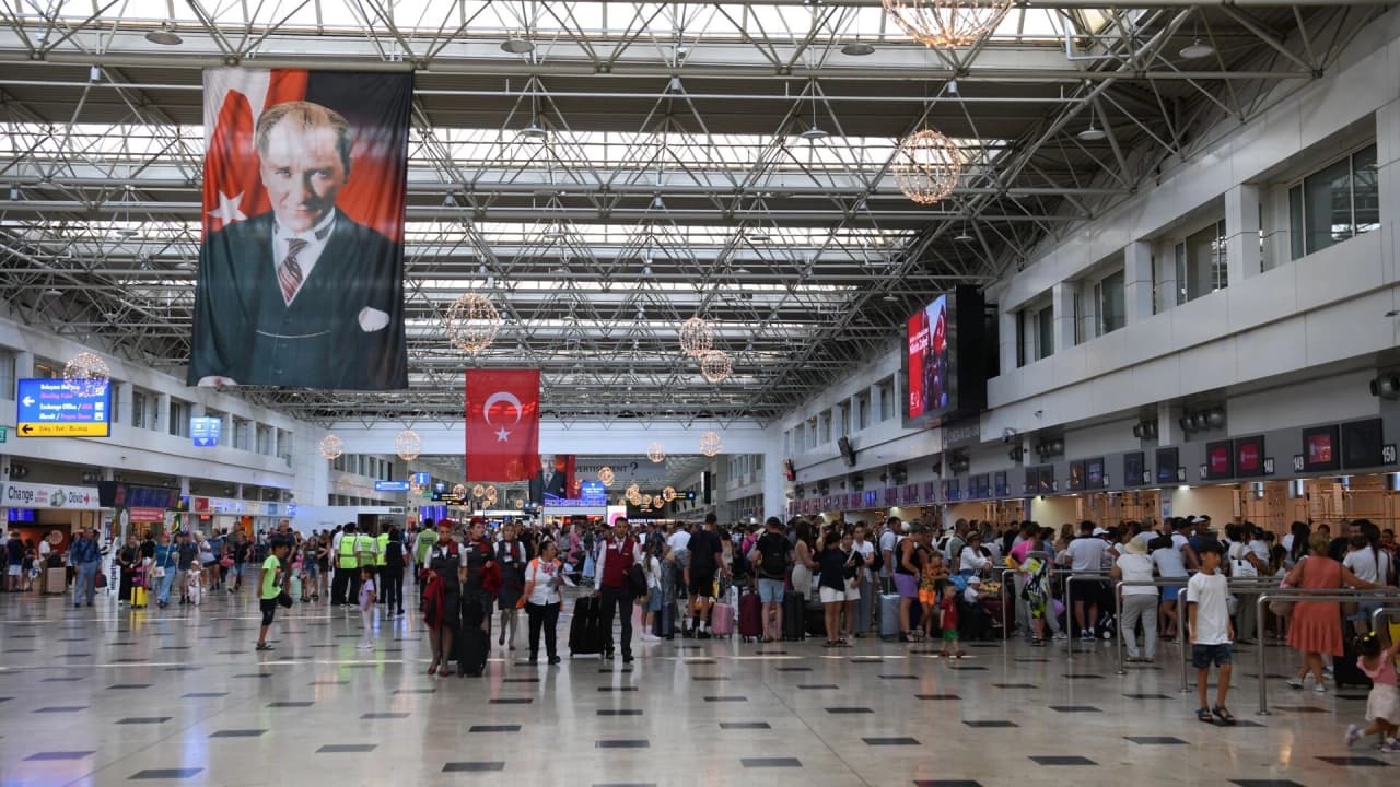 Ulaştırma ve Altyapı Bakanlığı: Ocak-eylül döneminde 193 milyondan fazla yolcuya hizmet verildi