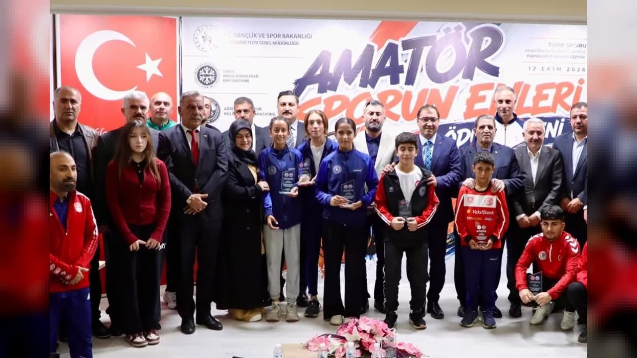 Ağrı'da 2026 Sporun Enleri Ödülleri Töreni Yapıldı