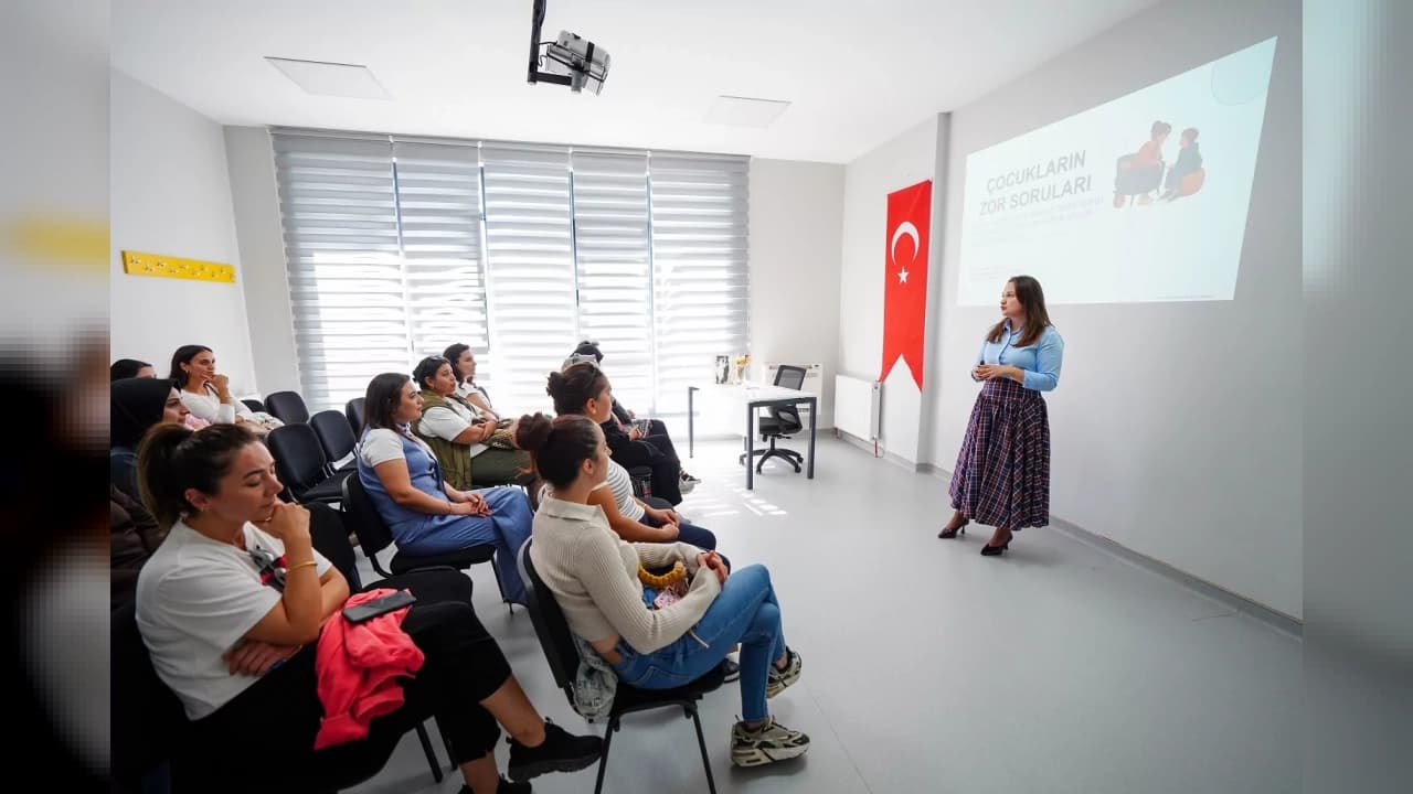 Beylikdüzü'nde anne ve çocuk merkezlerinde ekim etkinlikleri sürüyor