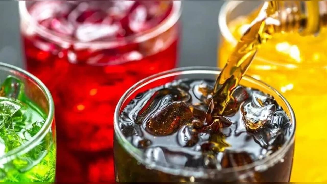Almanya Bakanlar Kurulu şekerli içeceklere vergi getiren taslağı onayladı