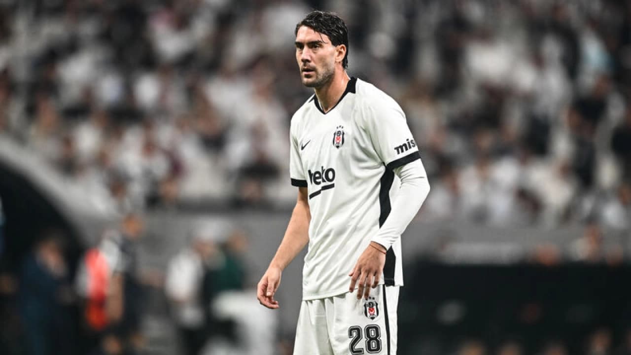 Beşiktaş'ta Dusan Vlahovic Hoffenheim Maçı Kadrosuna Alınmadı
