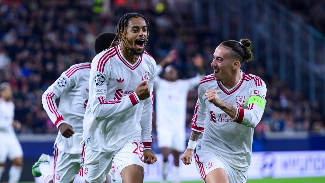 Şampiyonlar Ligi'nde 9 Gollü Düello: Liverpool LASK Linz'i 6-3 Yendi