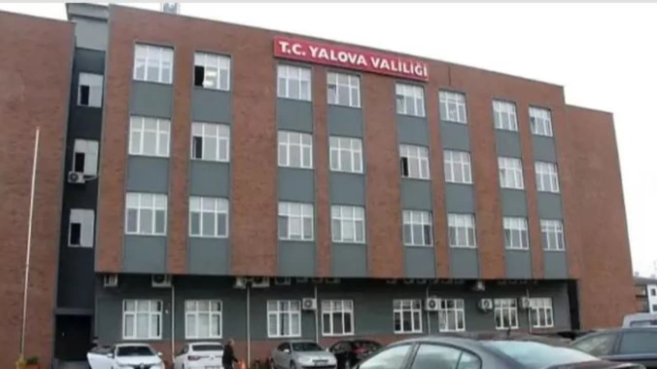 Yalova'da şiddetli yağış nedeniyle okullar tatil edildi
