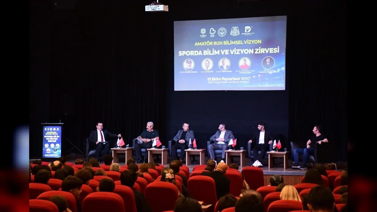 Balıkesir'de Sporda Bilim ve Vizyon Zirvesi Paneli Gerçekleştirildi