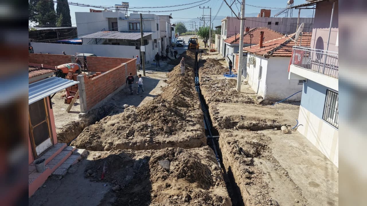 Şehzadeler Yeşilköy Mahallesi’nin 40 yıllık içme suyu hattı yenilendi