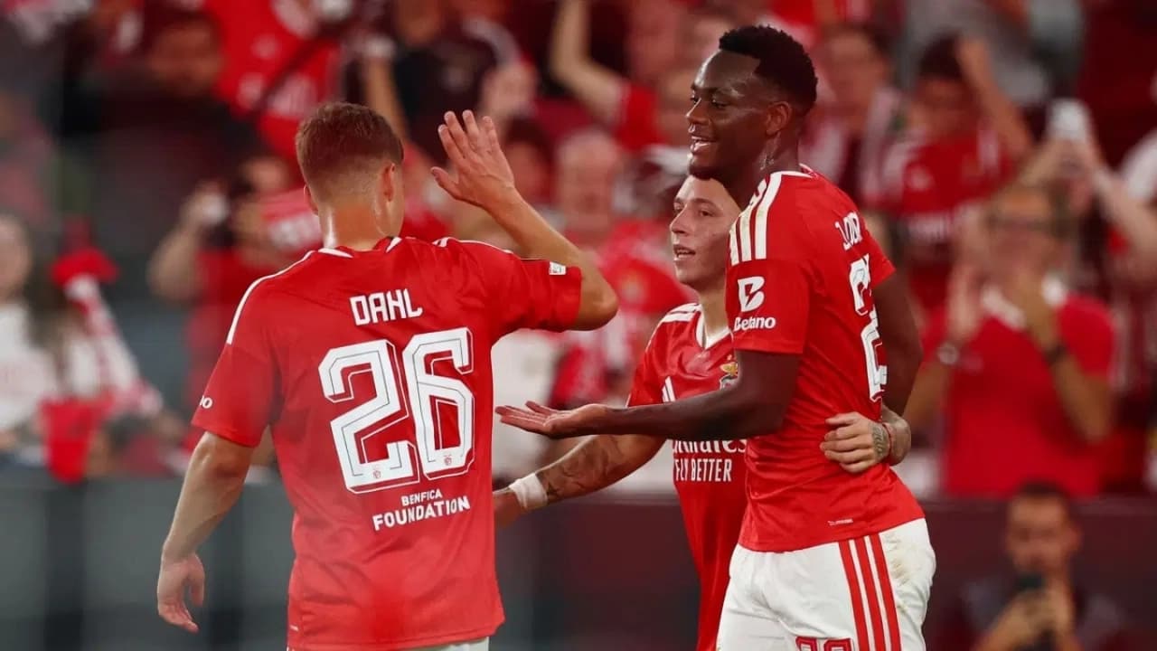 Benfica sahasında Celtic'i 4-1 mağlup etti
