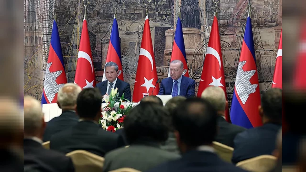 Erdoğan Kamboçya ile 1 Milyar Dolarlık Ticaret Hedefini Açıkladı