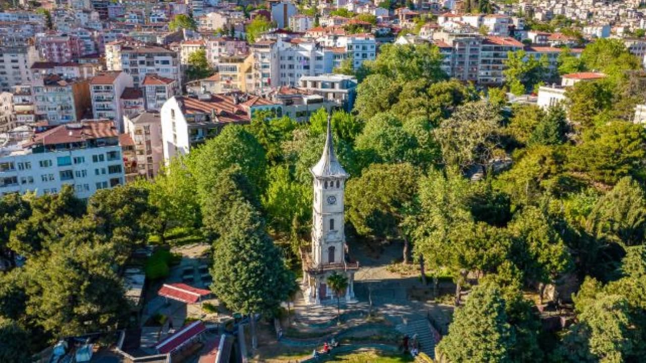 Kocaeli'de şiddetli yağış engeli: Hafta sonu eğitim ve spora ara verildi