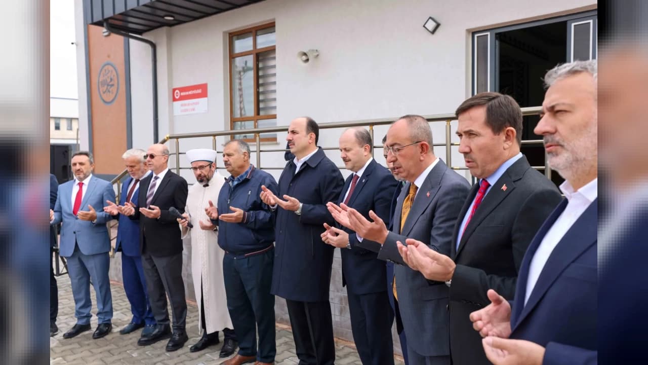 Meram'da Yeni Sanayi Gazze Camii Dualarla İbadete Açıldı