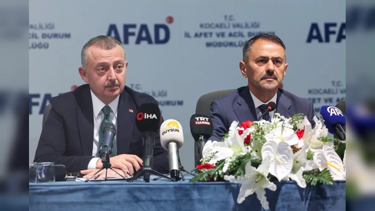 Vali Aktaş ve Başkan Büyükakın AFAD Toplantısında Bir Araya Geldi