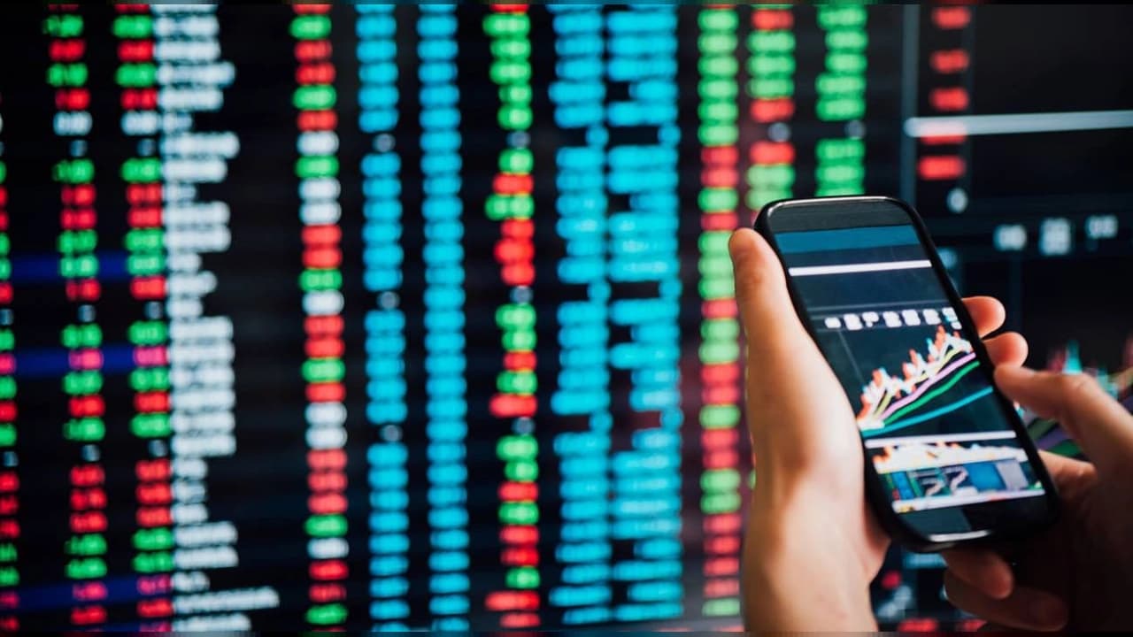 BIST 100 endeksi haftayı yüzde 4.44 düşüşle 11,722 puandan kapattı