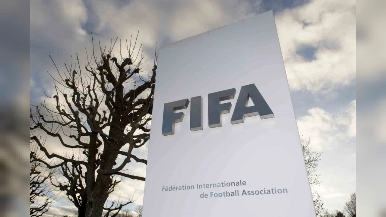 FIFA'dan Eyüpspor'a 3 dönem transfer yasağı