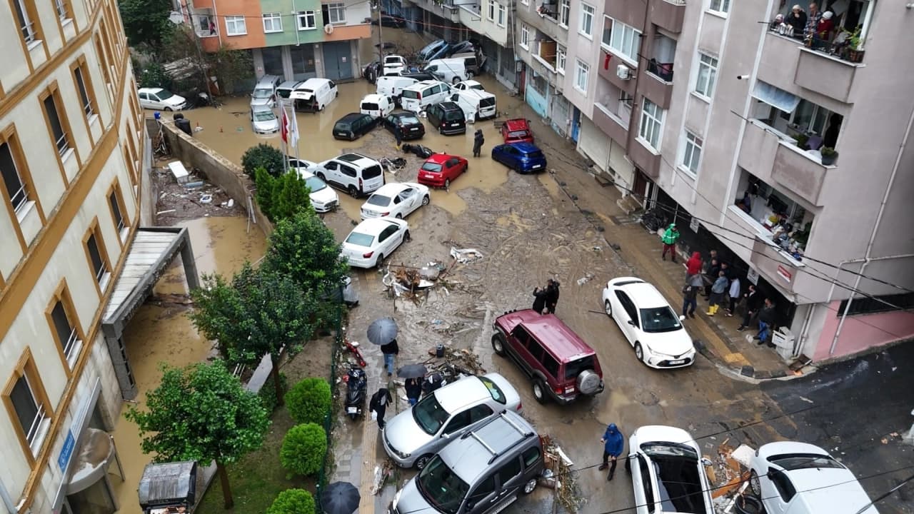 İstanbul'daki sel felaketinin maliyeti 400 milyon doları buldu