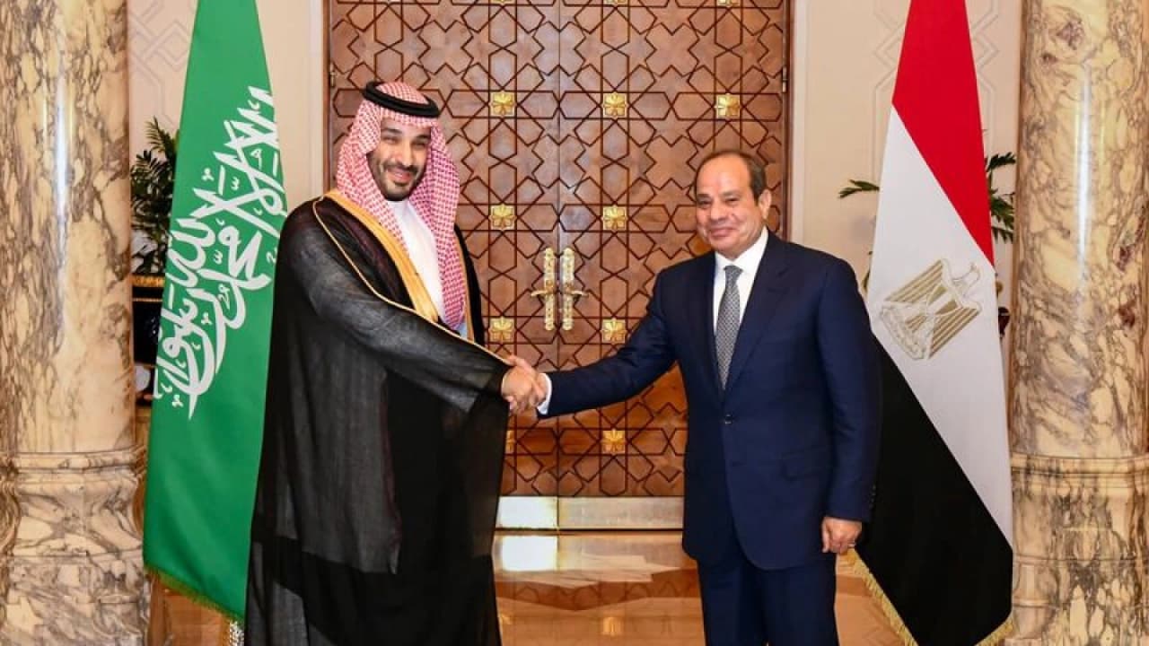 Sisi: Suudi Arabistan'ı korumak için her türlü adımı atacağız