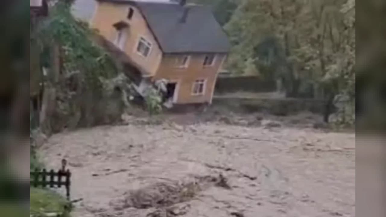 Kocaeli'de şiddetli yağış hayatı olumsuz etkiledi
