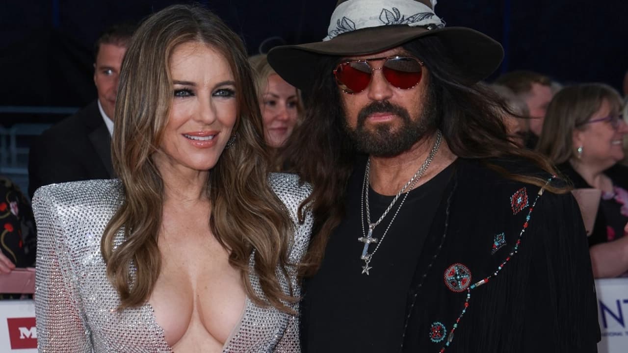 Liz Hurley ve Billy Ray Cyrus nişanlandı
